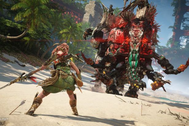 Aloy fighting a robot monster in Horizon Forbidden West.